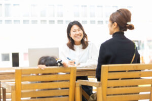 ジャーナリングで育児/家事/仕事を両立 子育てに疲れたら試してほしい書く瞑想 小保根亜美|Home