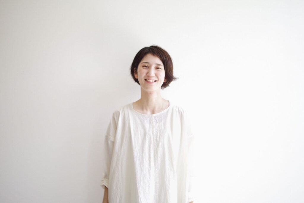 ジャーナリングで育児/家事/仕事を両立 子育てに疲れたら試してほしい書く瞑想 小保根亜美|Home